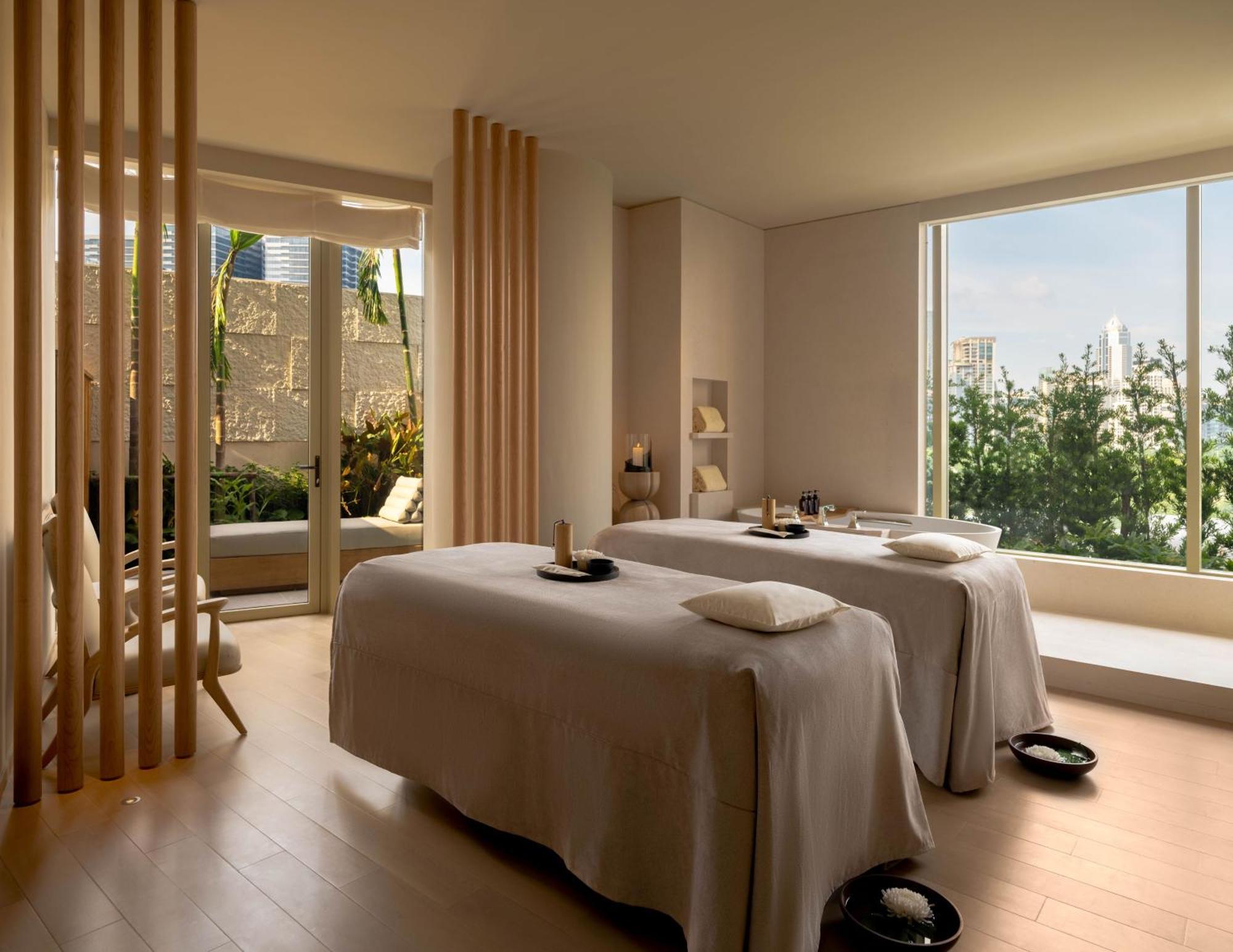 Dusit Thani Банкок Екстериор снимка
