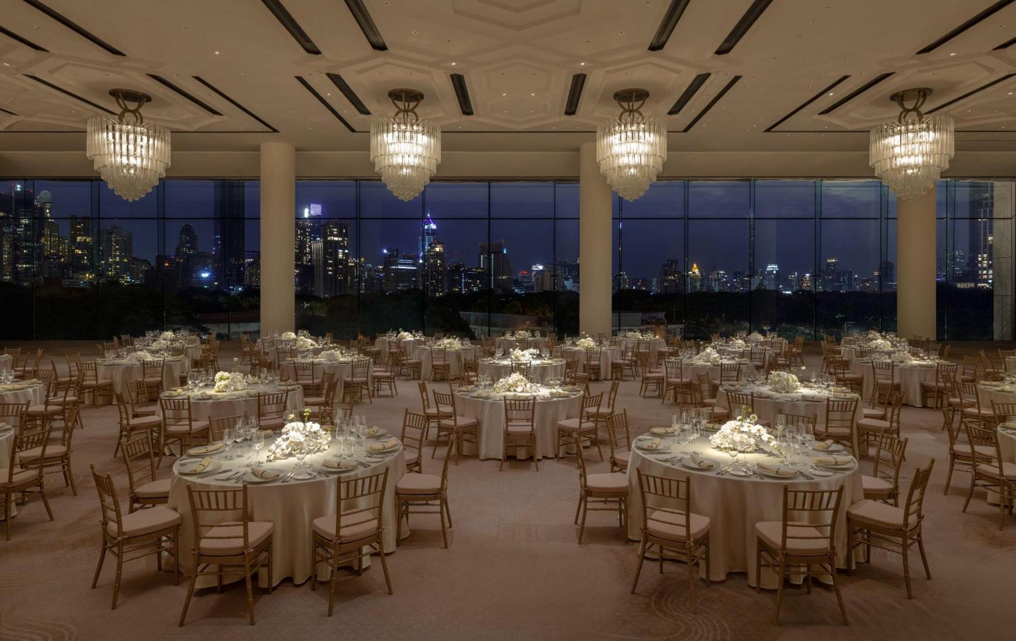 Dusit Thani Банкок Екстериор снимка