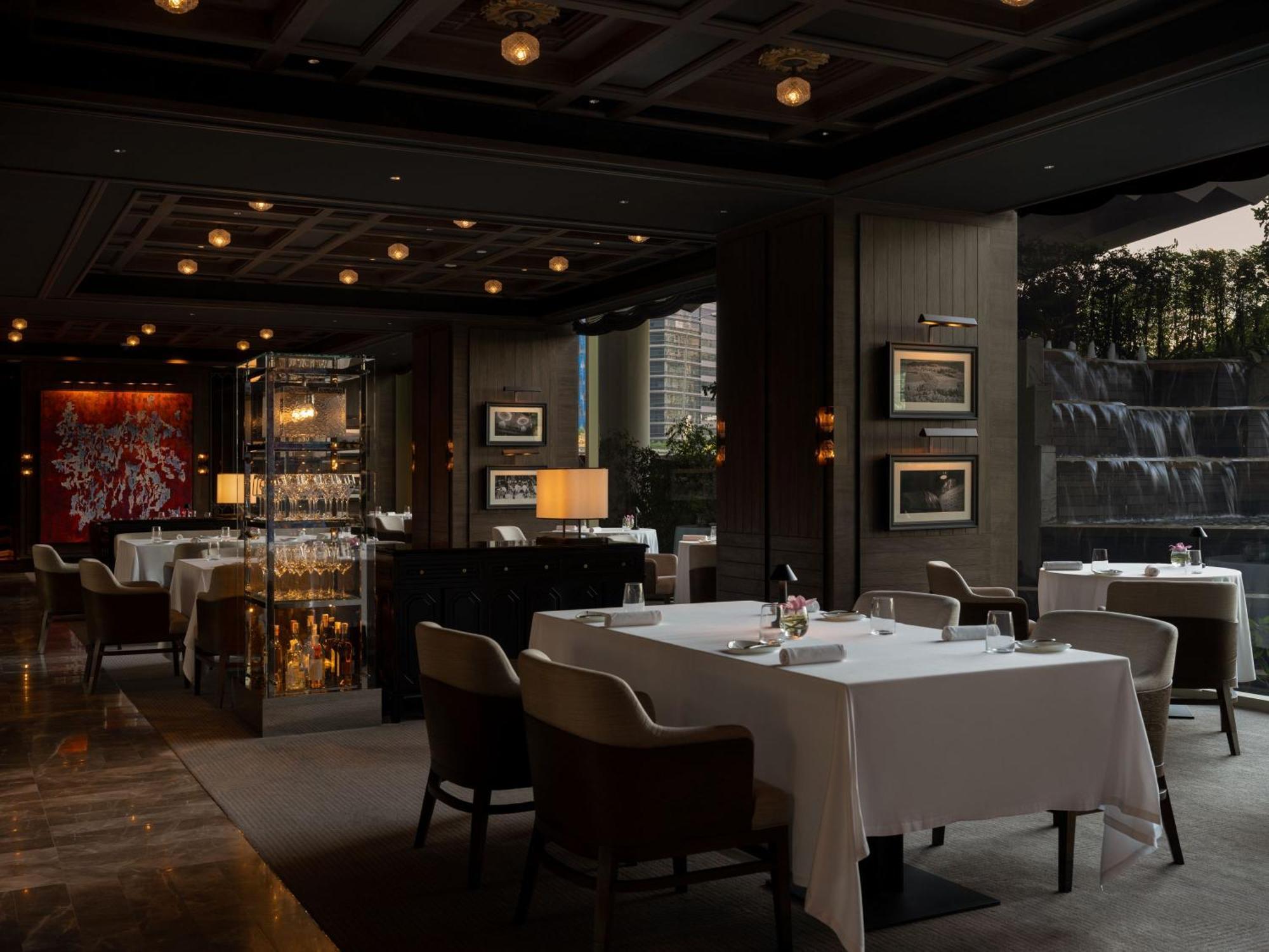 Dusit Thani Банкок Екстериор снимка